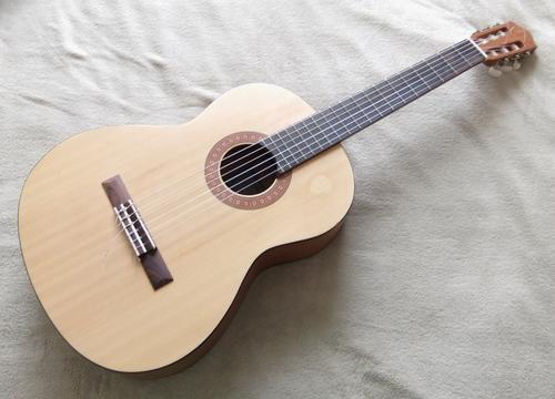 Guitar Yamaha C40M