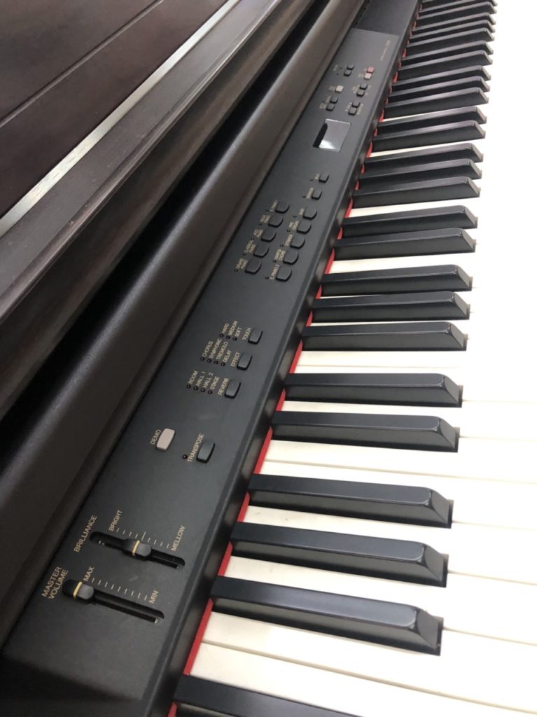 Bàn phím Grand Touch S Piano Điện Yamaha CLP-745PE